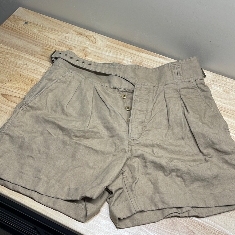 Banana Republic size 12 safari shorts